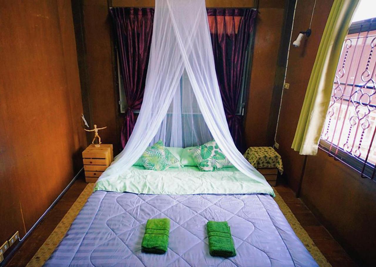 Ostello Oh My Bed Chiang Mai Esterno foto
