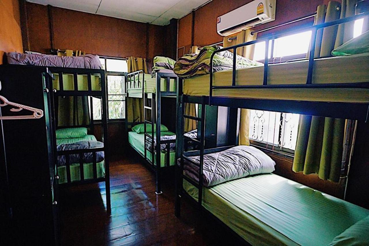 Ostello Oh My Bed Chiang Mai Esterno foto