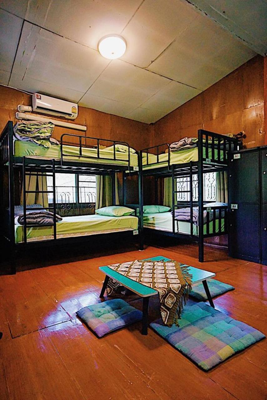 Ostello Oh My Bed Chiang Mai Esterno foto