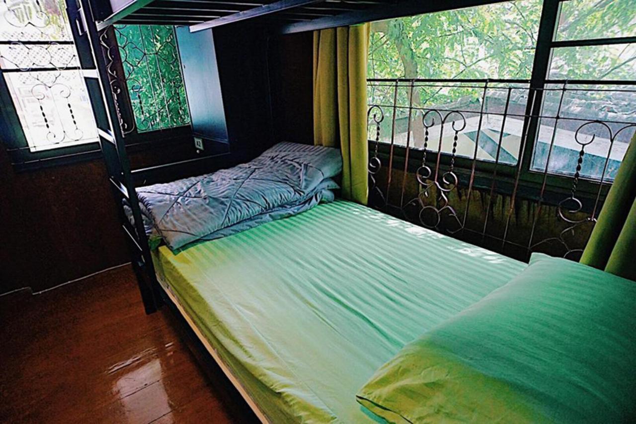 Ostello Oh My Bed Chiang Mai Esterno foto